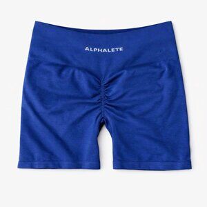 Alphalete XL Sapphire Amplify 4.5 inseam Scrunch Shorts.